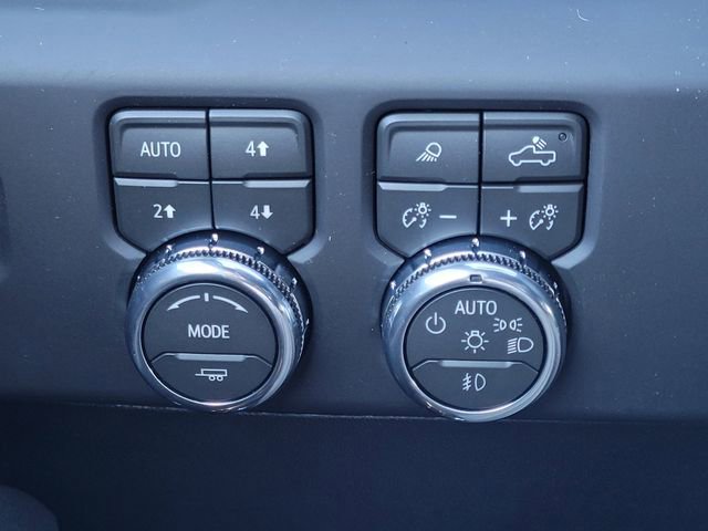New 2026 GMC Sierra 2500 AT4 w/ AT4 Premium Plus Package image 18