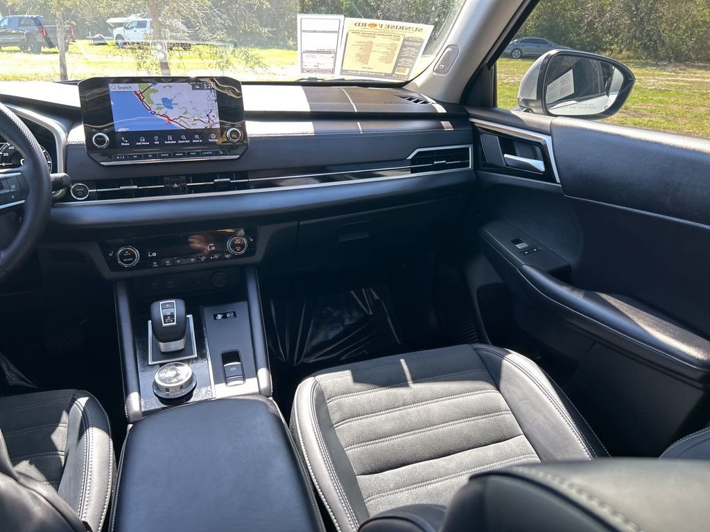 Used 2025 Mitsubishi Outlander 4WD Plug-In Hybrid image 11