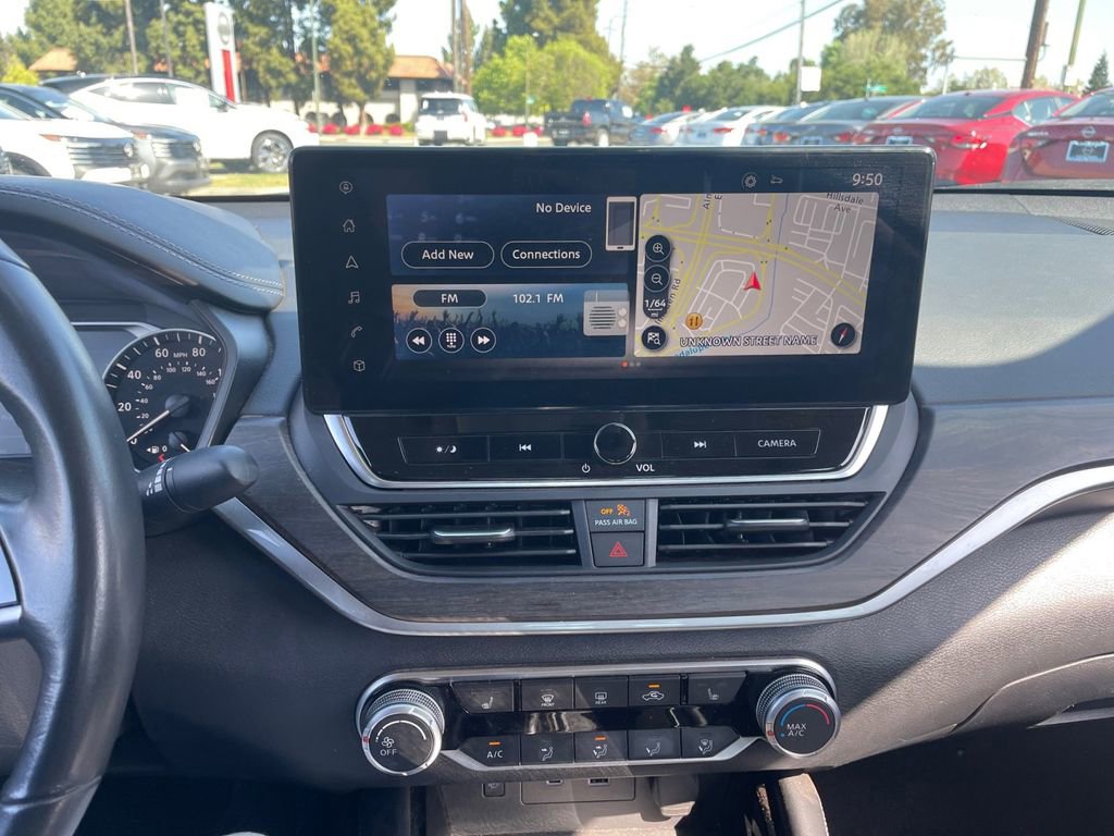 Used 2023 Nissan Altima 2.5 SV w/ SV Premium Package image 22