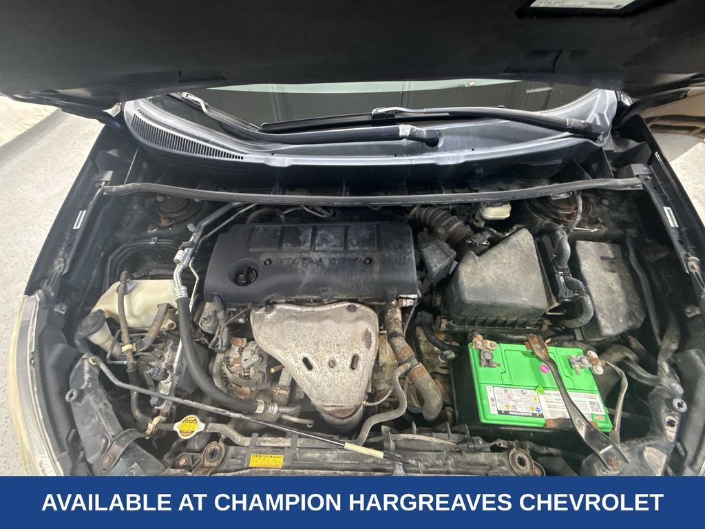 Used 2009 Pontiac Vibe w/ Sun And Sound Package FWD image 38