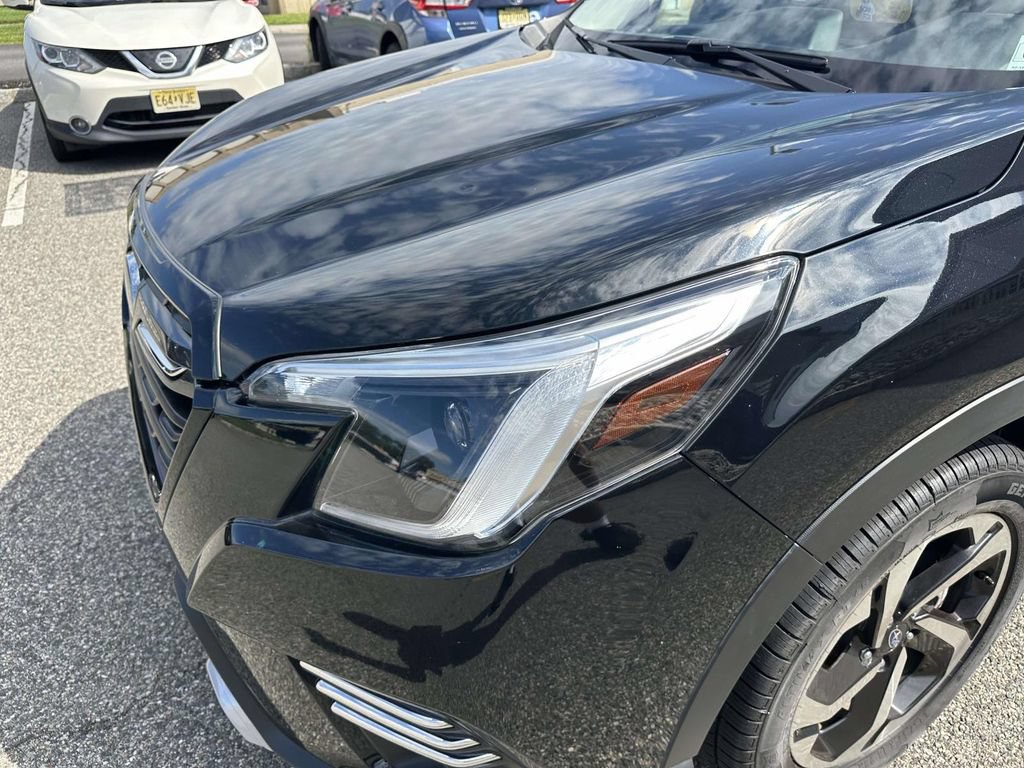 Certified 2023 Subaru Forester Touring AWD/4WD image 7