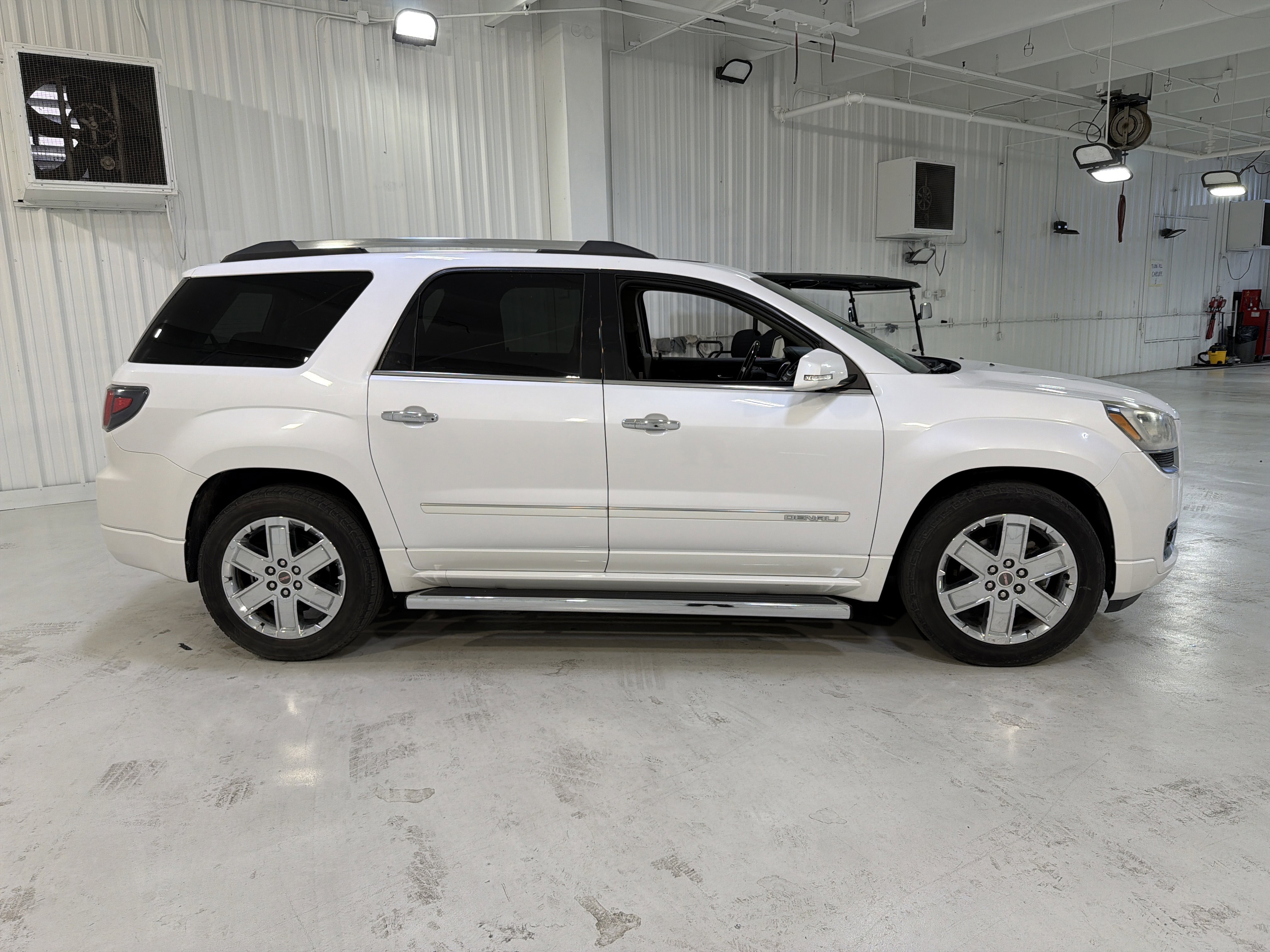 Used 2016 GMC Acadia Denali image 6