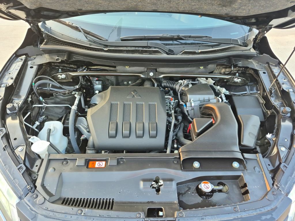 Used 2025 Mitsubishi Eclipse Cross SE AWD/4WD image 32