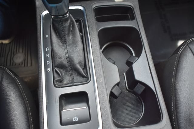 Used 2019 Ford Escape Titanium AWD/4WD image 34