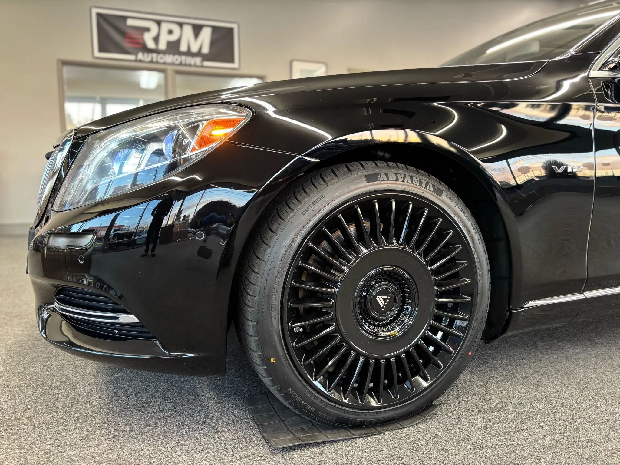 Used 2016 Mercedes-Benz Maybach S 600 image 40