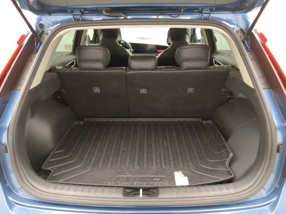 Used 2023 Kia Niro EX image 29
