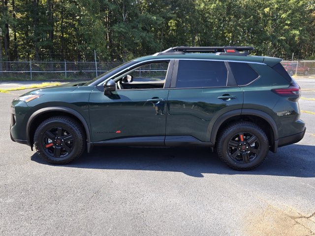 New 2026 Nissan Rogue SV AWD/4WD image 2