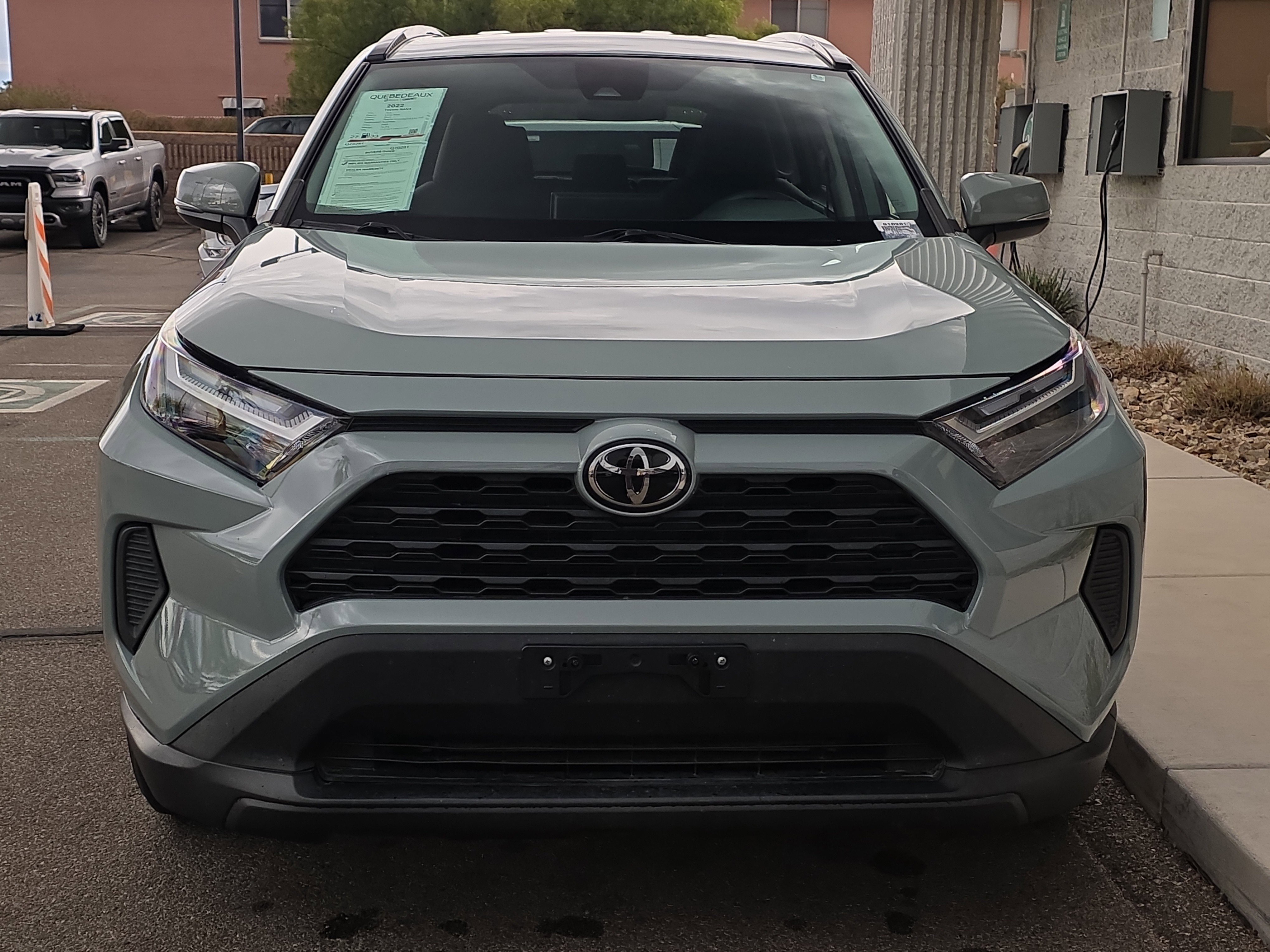 Used 2022 Toyota RAV4 XLE image 2