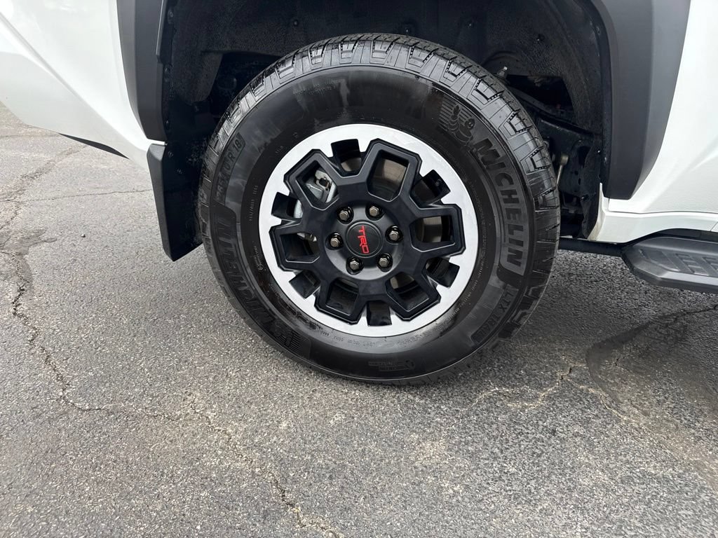 Used 2025 Toyota 4Runner TRD Off-Road Premium AWD/4WD image 49