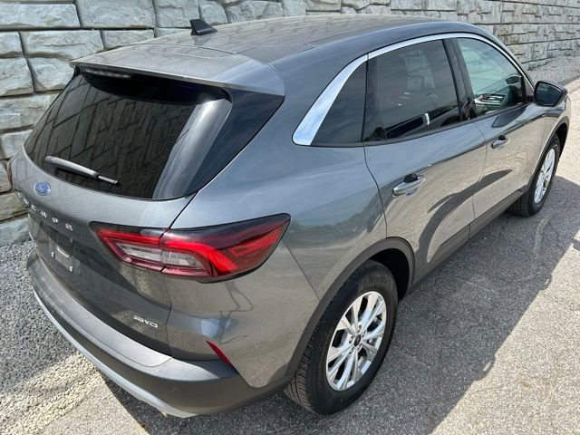 Used 2023 Ford Escape Active AWD/4WD image 5