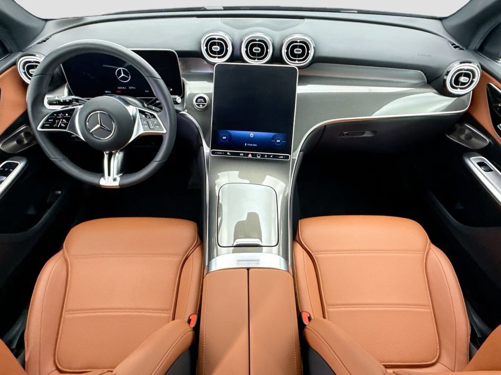 Used 2026 Mercedes-Benz GLC 300 image 13