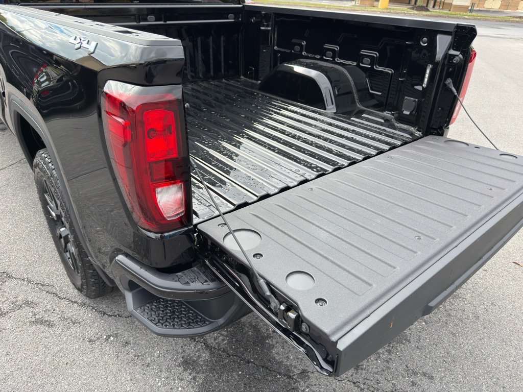 Used 2026 GMC Sierra 1500 Elevation AWD/4WD image 4