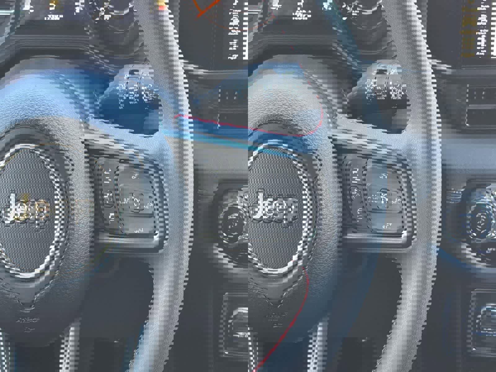 Used 2024 Jeep Wrangler Unlimited Rubicon w/ Technology Group image 13