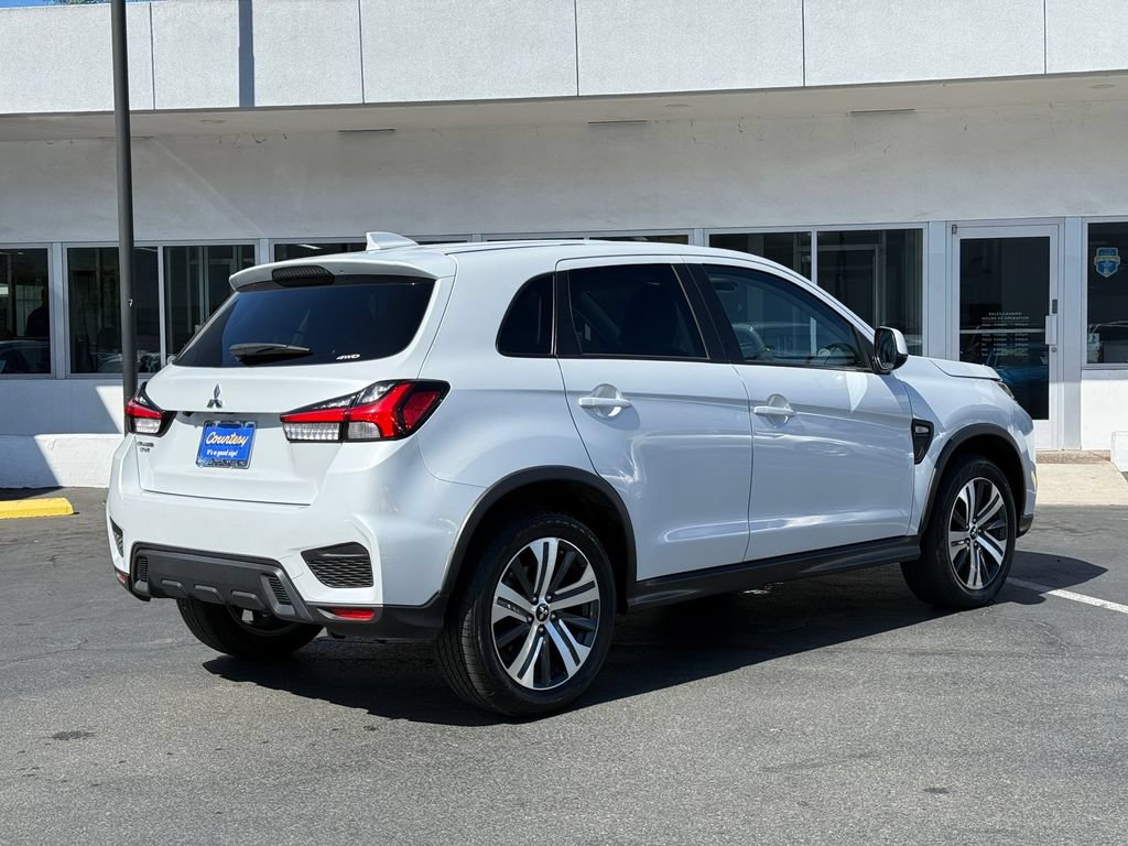 Used 2024 Mitsubishi Outlander Sport SE AWD/4WD image 7