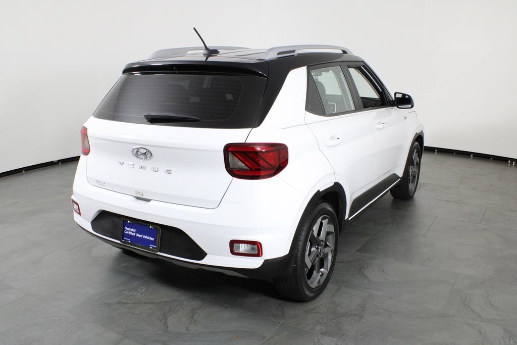Certified 2024 Hyundai Venue Limited FWD image 16