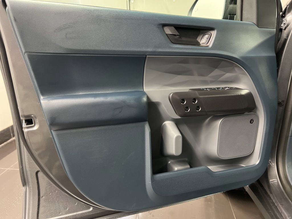 New 2026 Ford Maverick Lariat w/ Black Appearance Package image 28