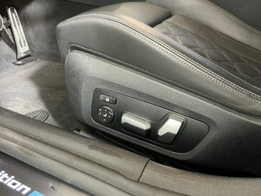 Used 2025 BMW M8 Competition AWD/4WD image 20