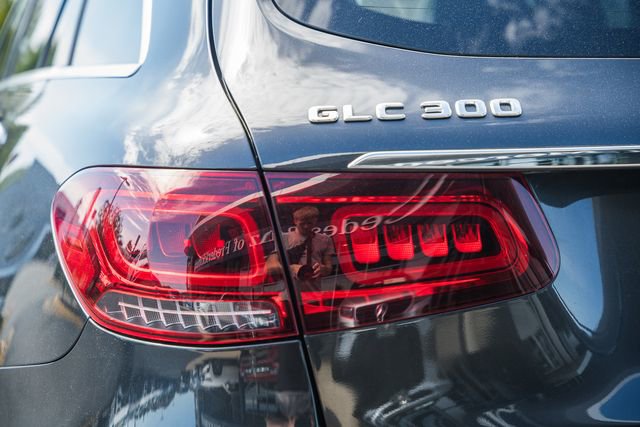 Used 2020 Mercedes-Benz GLC 300 4MATIC image 7