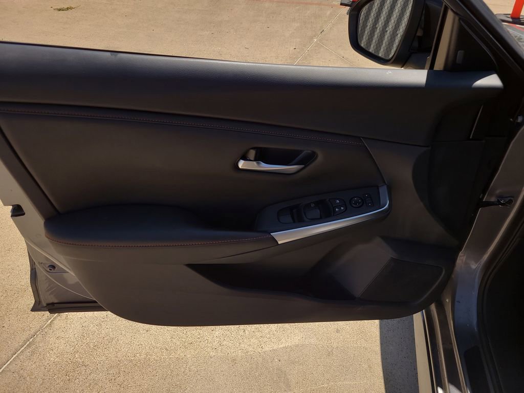 Certified 2024 Nissan Sentra SR FWD image 17