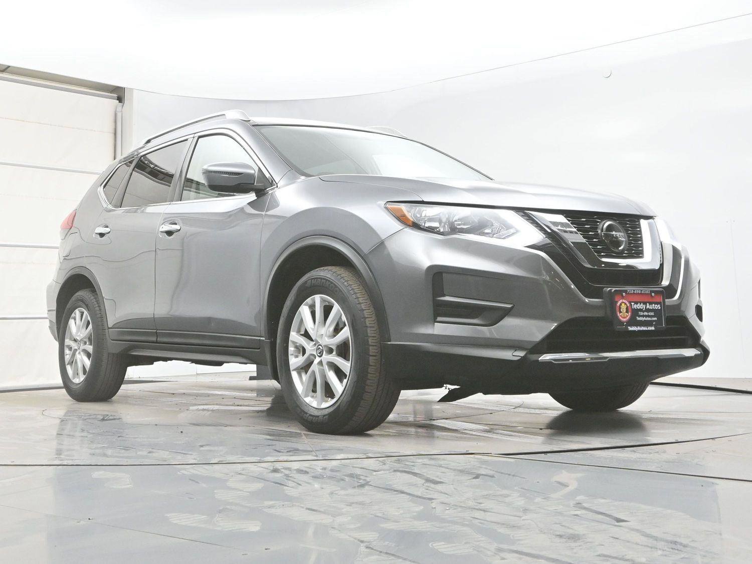 Used 2018 Nissan Rogue SV image 31