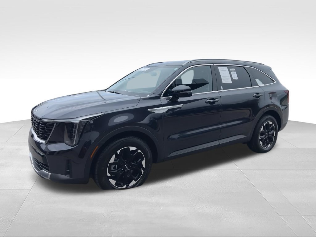 Used 2025 Kia Sorento S FWD image 5