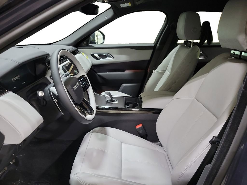 New 2026 Land Rover Range Rover Velar Dynamic SE image 13