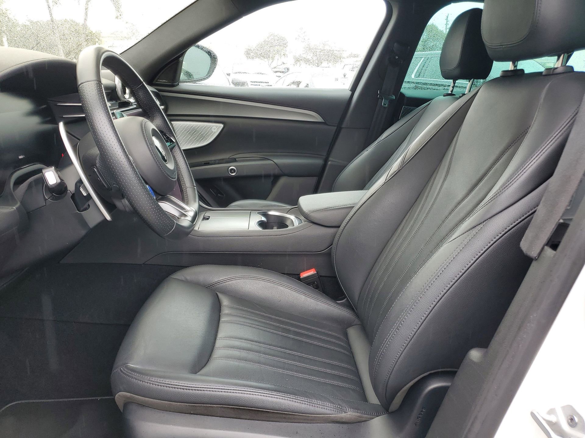 Used 2024 Maserati Grecale GT image 20