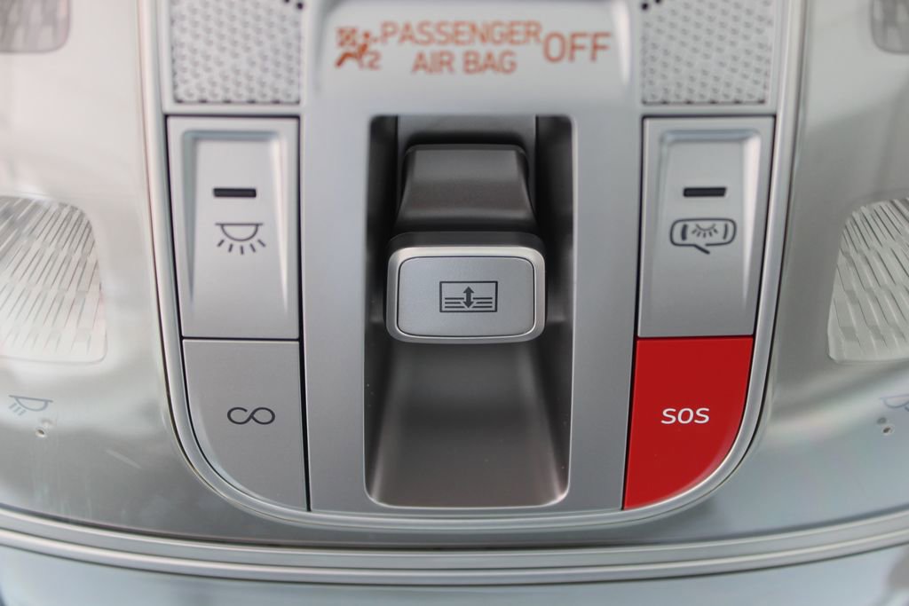 Used 2023 Genesis GV60 Advanced image 29