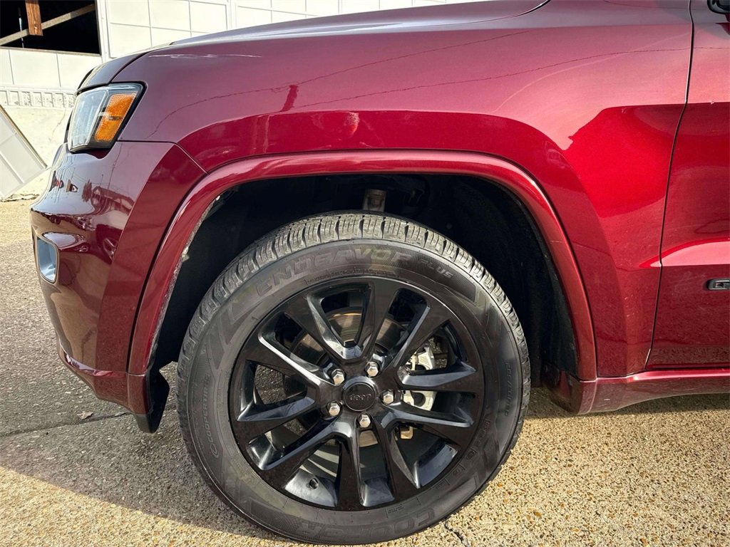 Used 2020 Jeep Grand Cherokee Altitude image 6