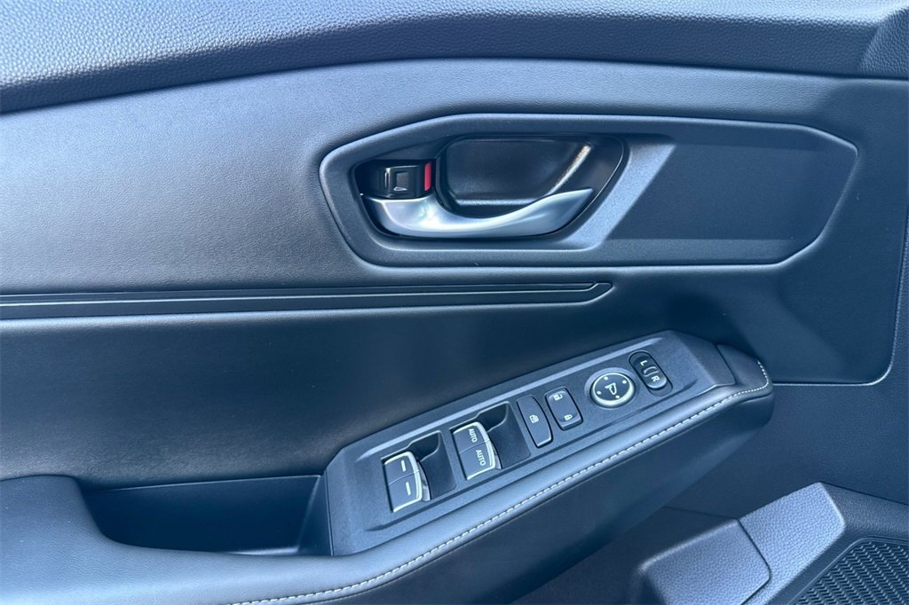 Certified 2025 Honda Accord Sport image 10