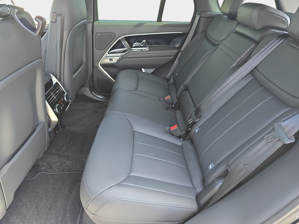 New 2026 Land Rover Range Rover SE AWD/4WD image 15
