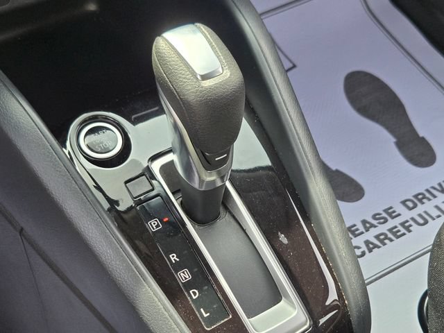 Used 2020 Nissan Kicks S FWD image 33
