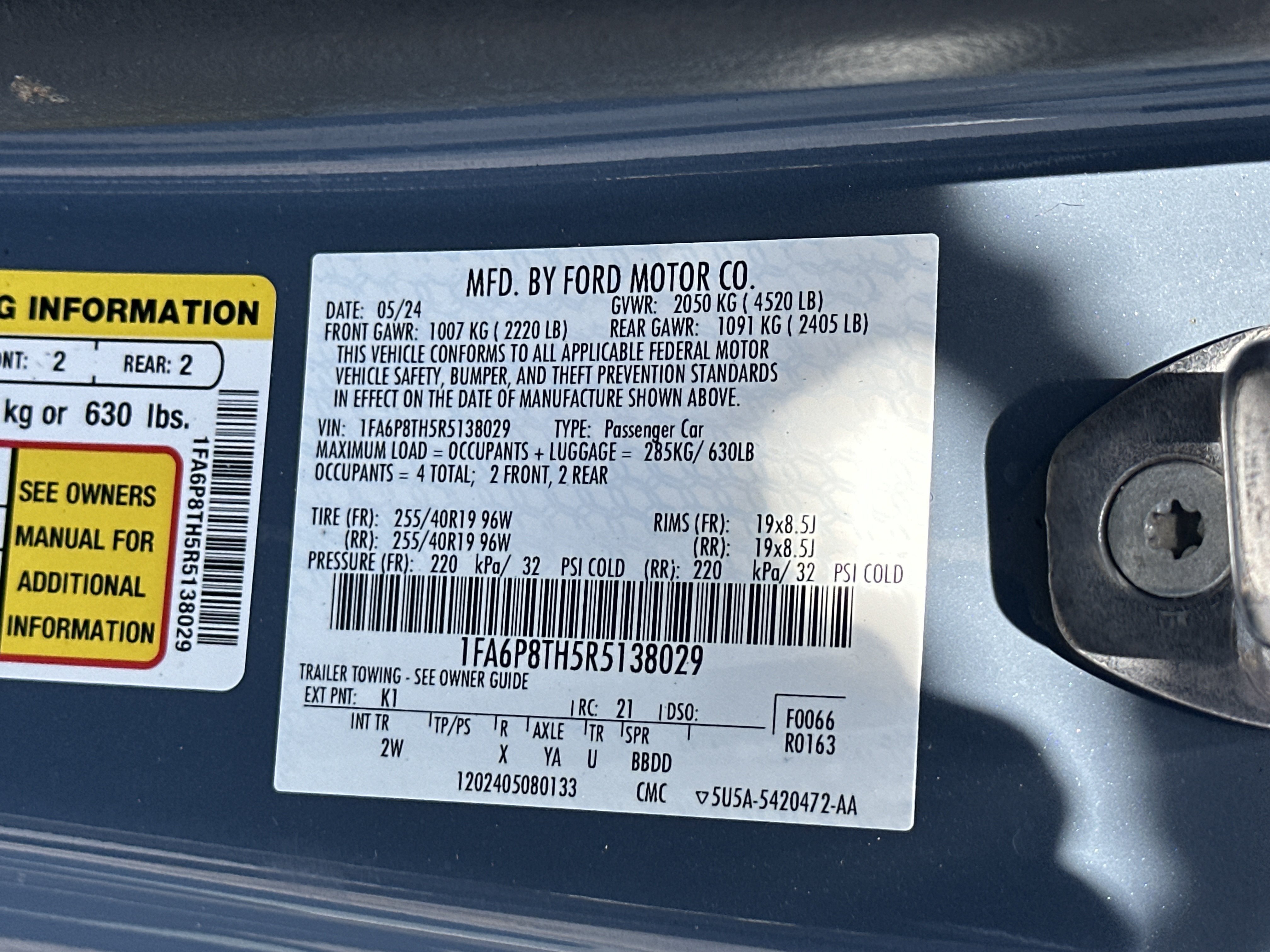 Used 2024 Ford Mustang Coupe RWD image 31