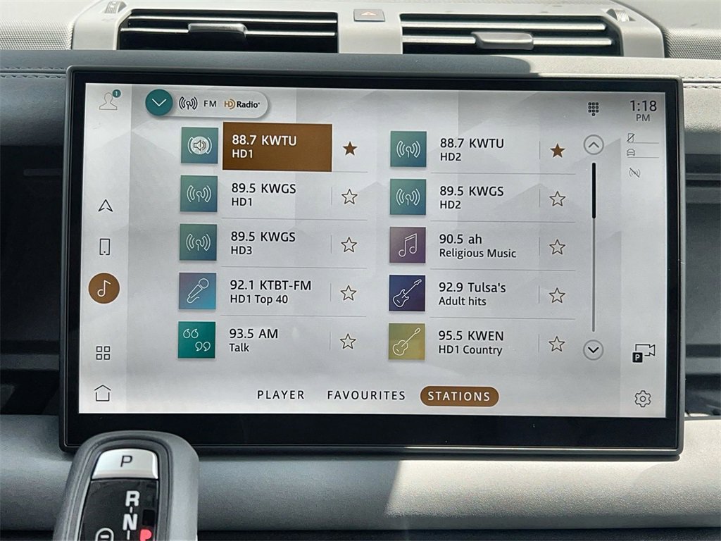 Used 2025 Land Rover Defender 110 S image 23