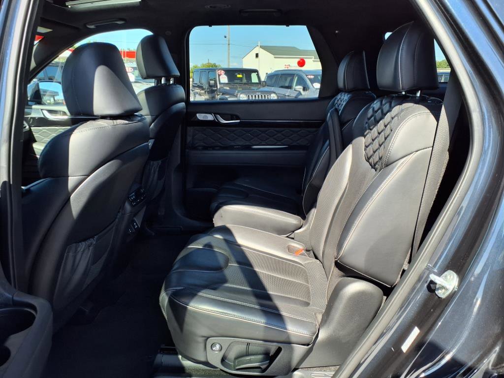 Used 2022 Hyundai Palisade Calligraphy image 11