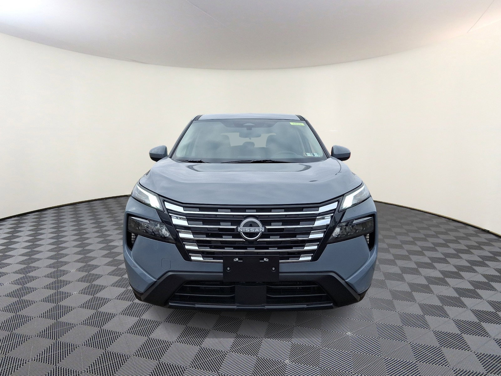 Used 2026 Nissan Rogue SV w/ Cold Weather Package AWD/4WD image 2