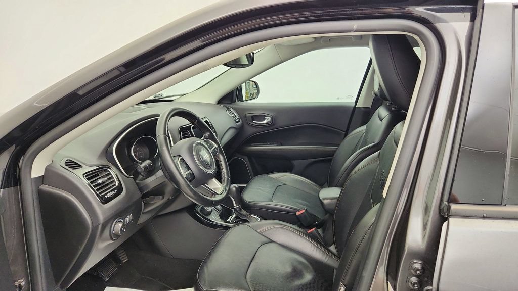 Used 2021 Jeep Compass Limited AWD/4WD image 10