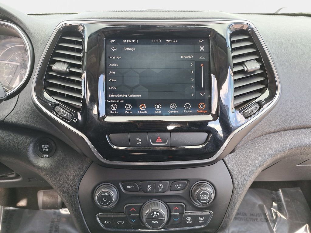 Used 2020 Jeep Cherokee Limited image 22