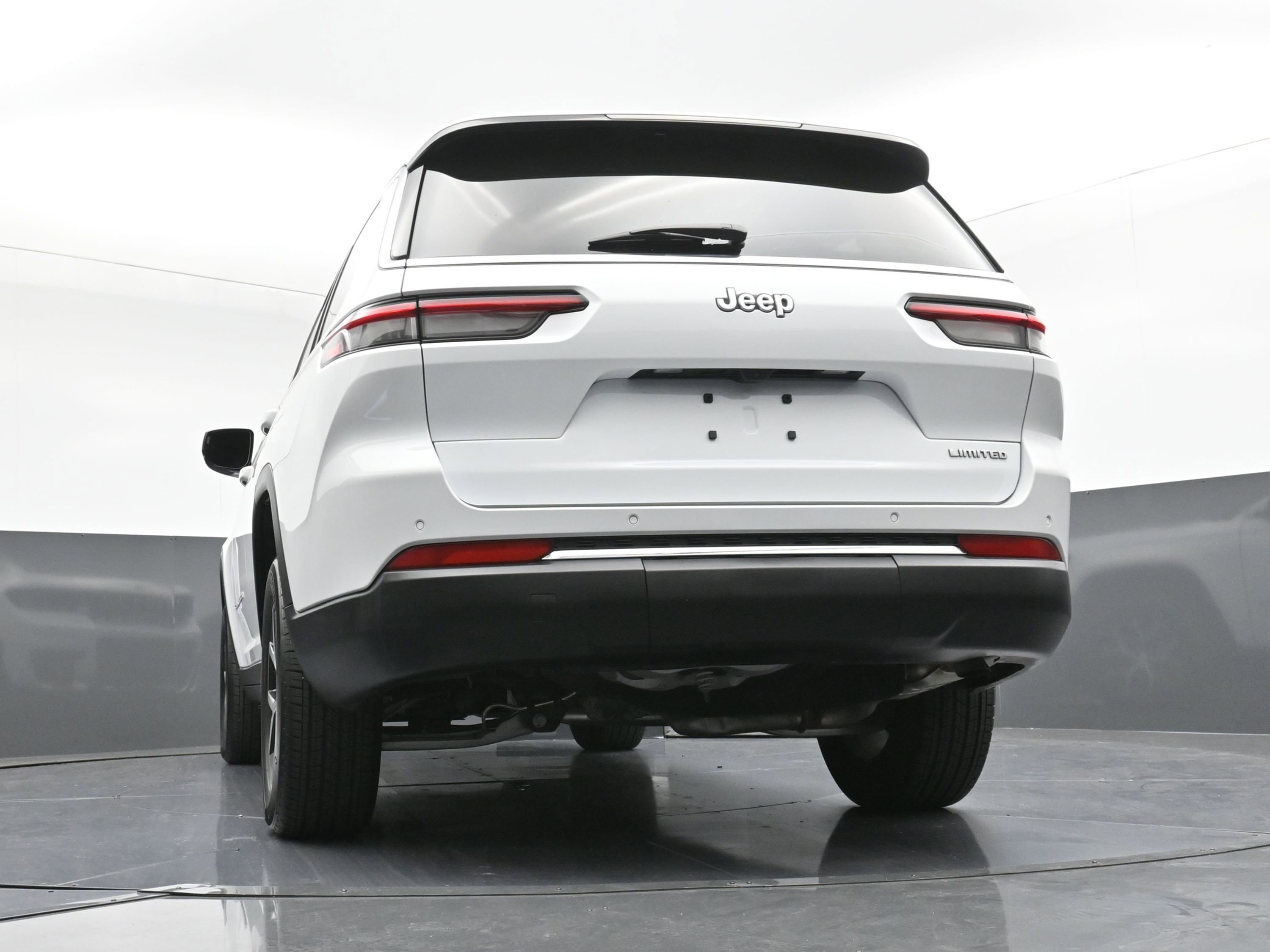 Used 2025 Jeep Grand Cherokee L Limited image 27