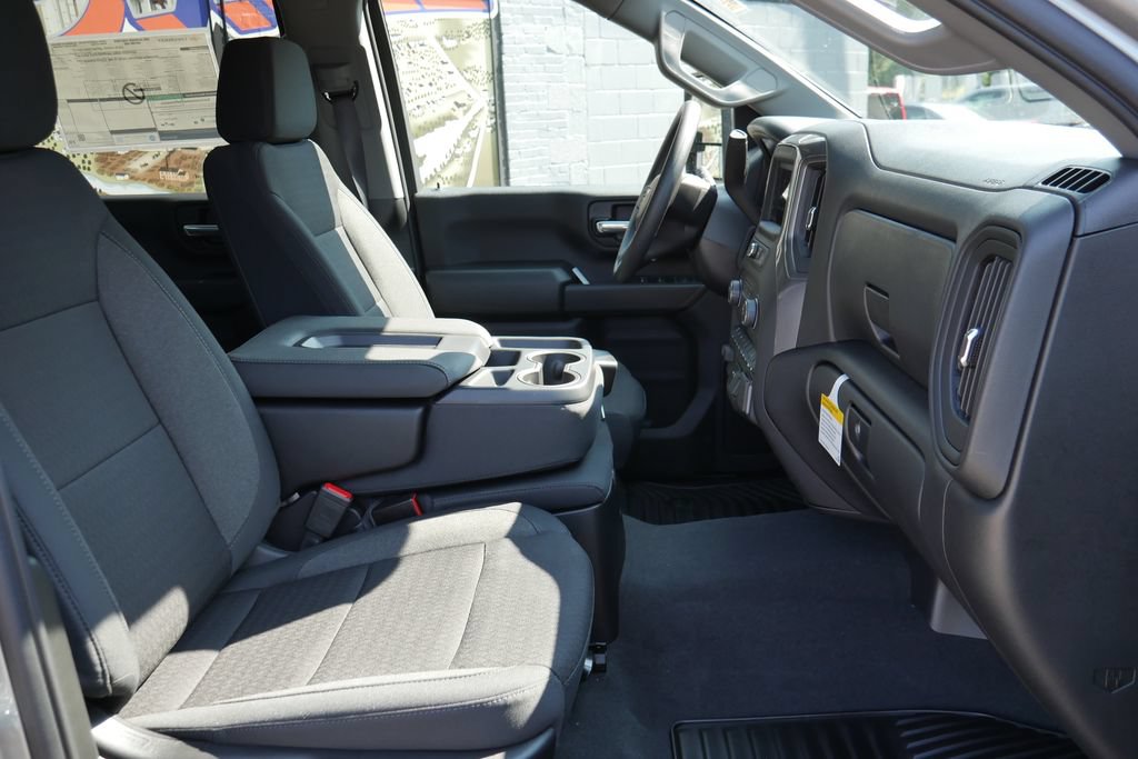 New 2026 Chevrolet Silverado 2500 Custom w/ Custom Value Package AWD/4WD image 9