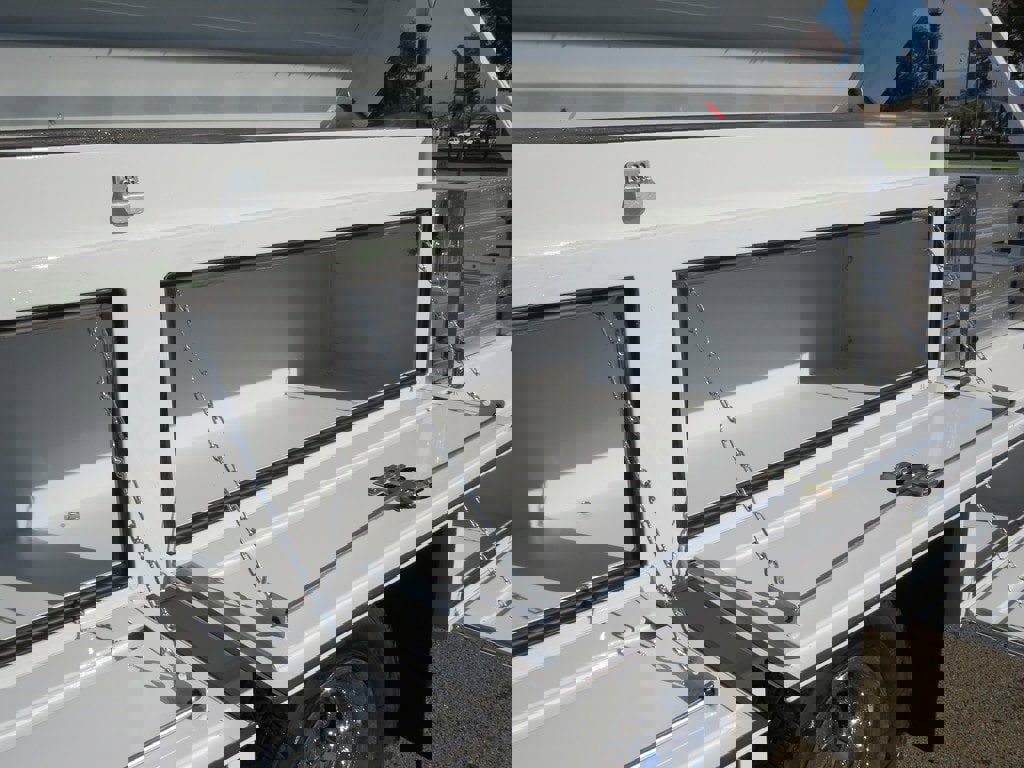 New 2024 RAM 3500 Tradesman image 11