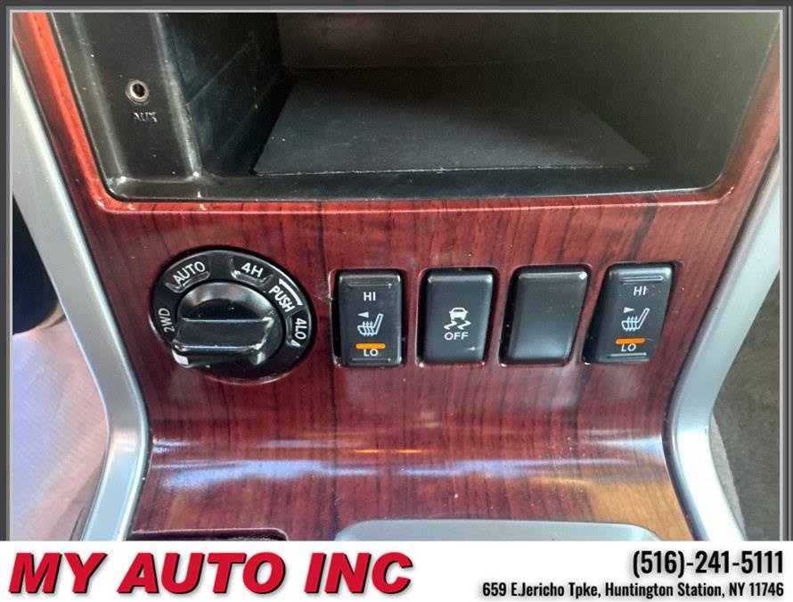 Used 2012 Nissan Pathfinder LE AWD/4WD image 17