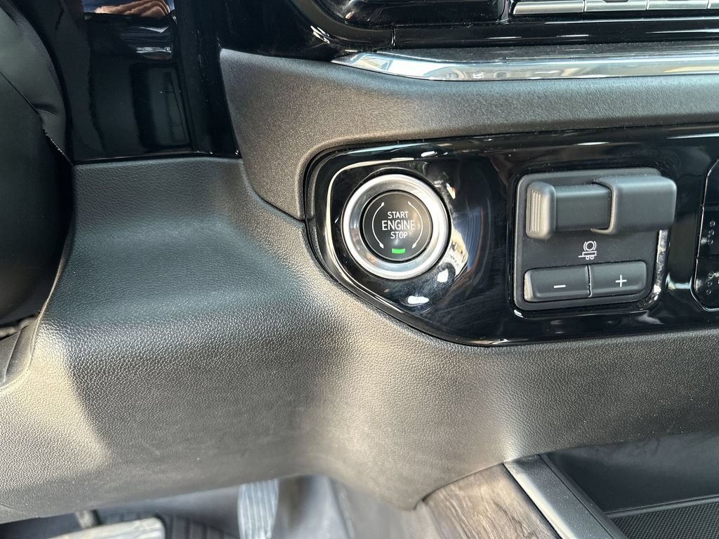 Certified 2024 Chevrolet Silverado 1500 LTZ AWD/4WD image 17