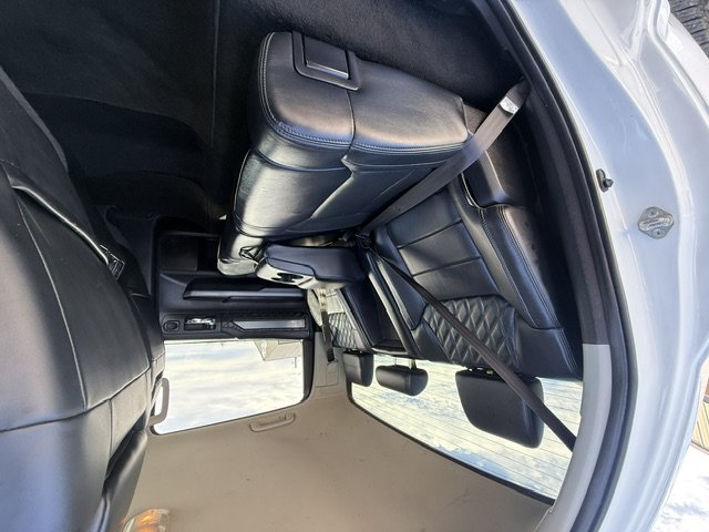 Used 2020 Toyota Tundra Platinum AWD/4WD image 9