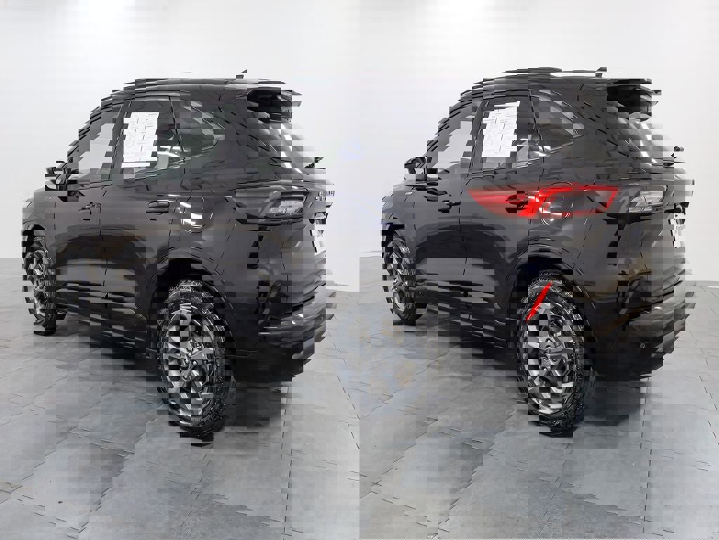 Certified 2024 Ford Escape ST-Line Select w/ Tech Pack #1 image 4