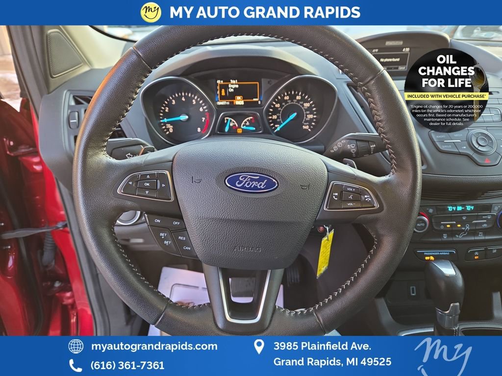 Used 2017 Ford Escape SE w/ SE Sport Appearance Package image 28