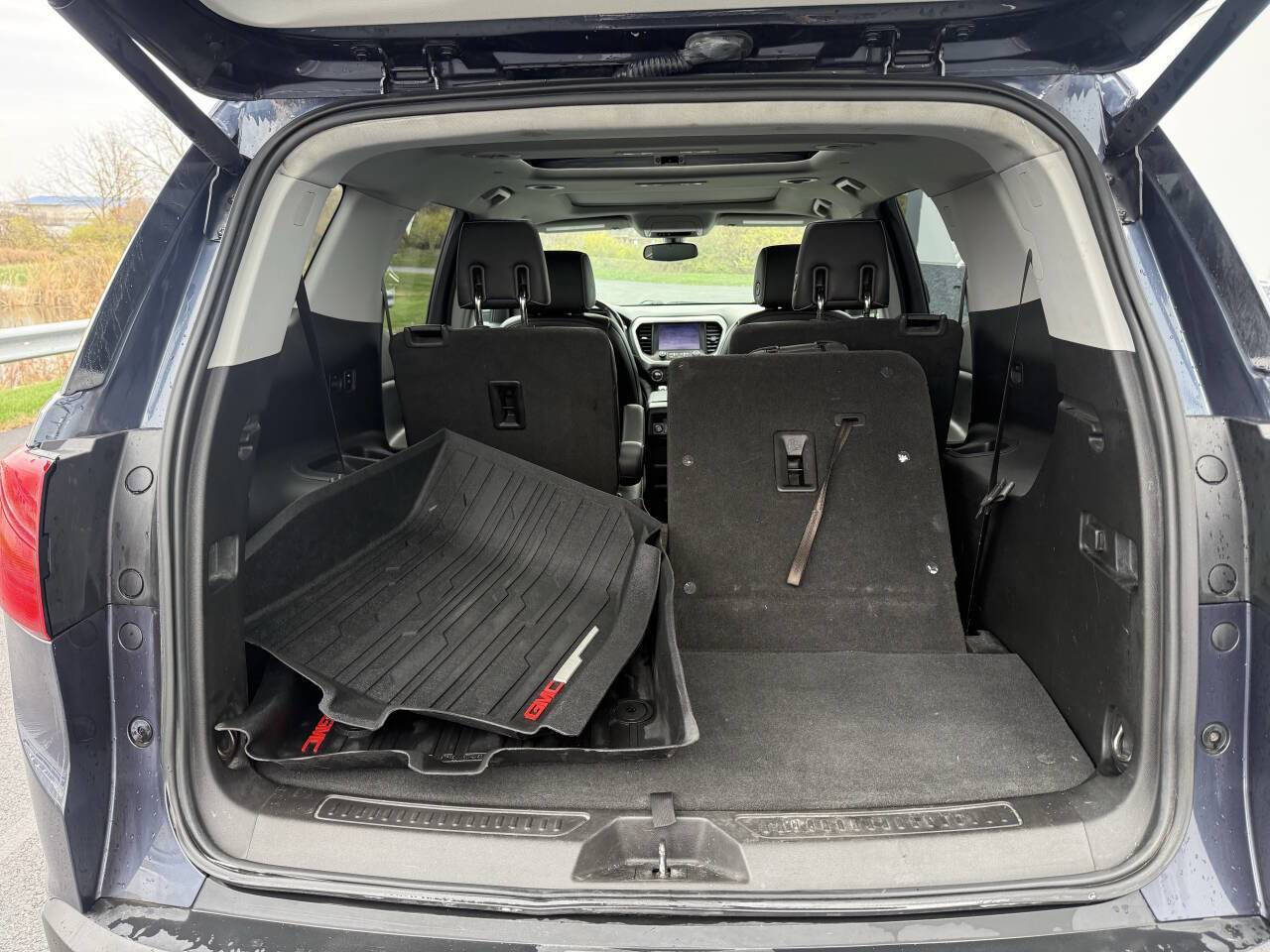 Used 2019 GMC Acadia SLT w/ LPO, Floor Liner Package image 41