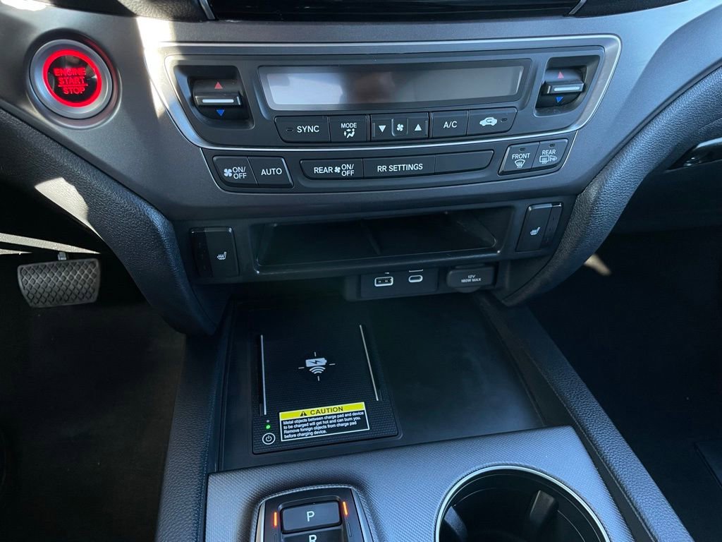 Certified 2025 Honda Passport EX-L image 19