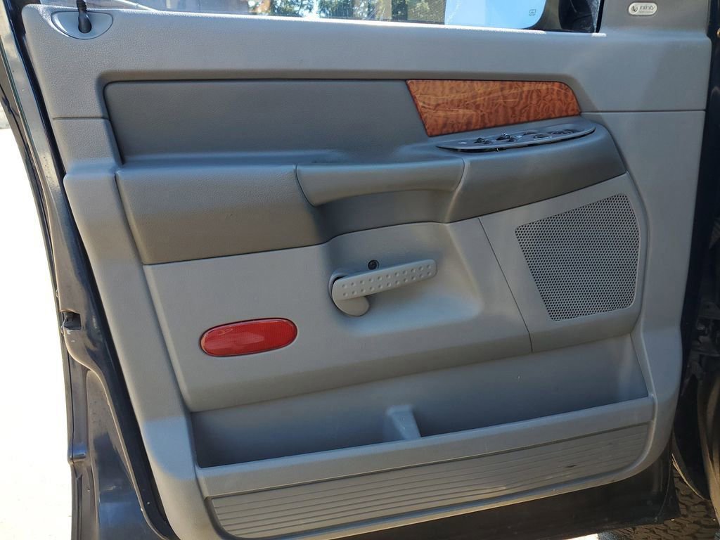 Used 2006 Dodge Ram 3500 Truck SLT w/ Quad Cab Big Horn Value Group image 10