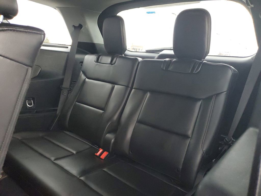 Used 2023 Ford Explorer XLT w/ Equipment Group 202A image 12